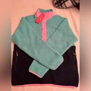 Ladie’s Southern Marsh fleece pullover size medium. NWT